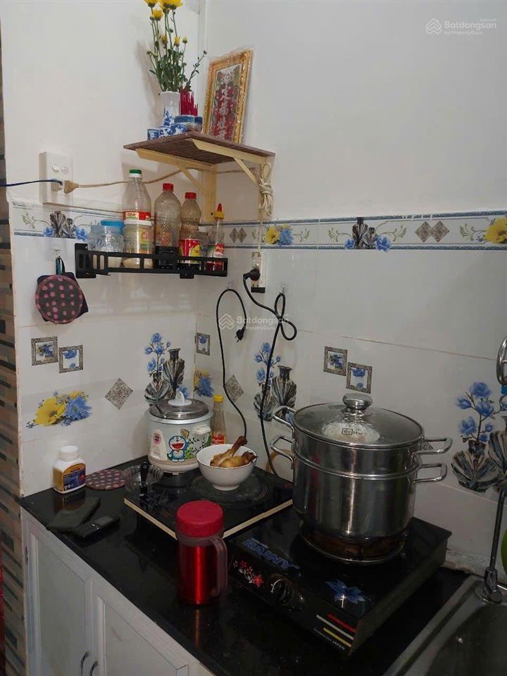 Bán nhà sát mặt tiền phường phú định, đường lương văn can, 1,95 tỷ, 21m2.