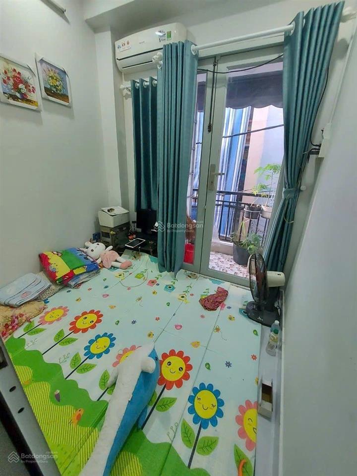 Bán nhà sát mặt tiền phường phú định, đường lương văn can, 1,95 tỷ, 21m2.