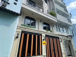 Nhà mới 5 tầng ngang gần 6m hiếm ô tô thông gần ubnd p. đức nhuận chỉ 8.6 tỷ