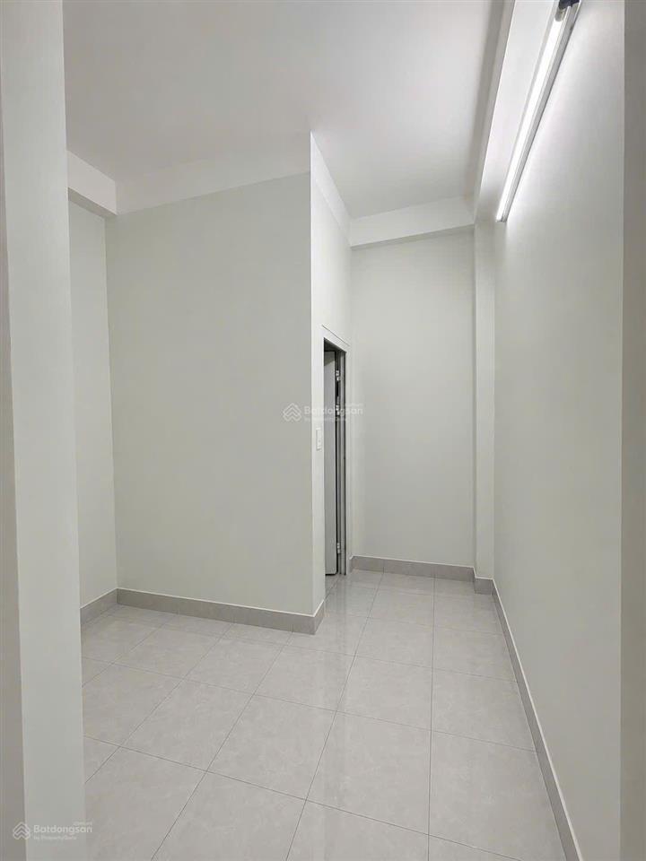 Nhà 5 phòng ngủ  hẻm xe hơi  5 tầng  khu kinh doanh sầm uất tân bình. giá 6 tỷ 35 thương lượng