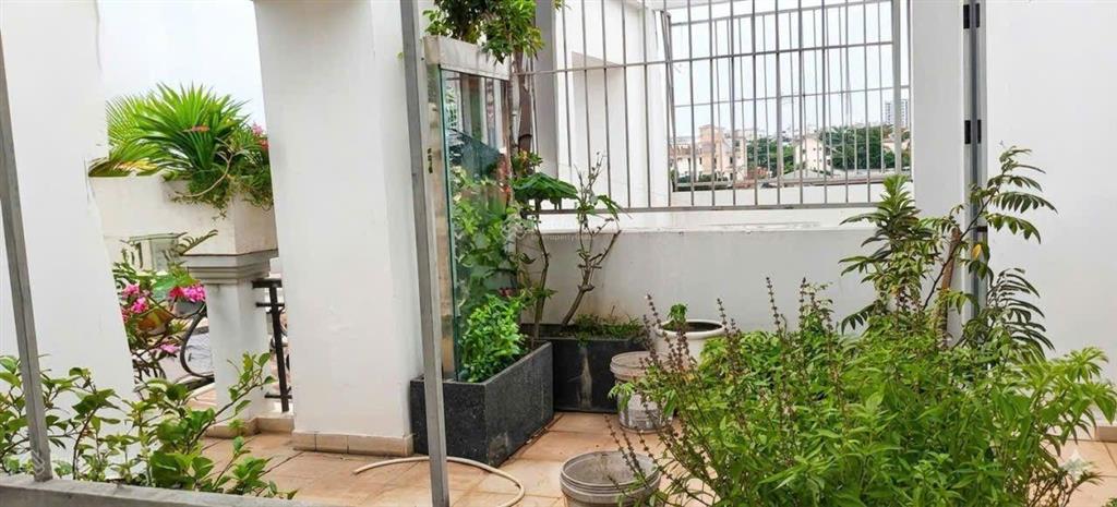 Bán nhà 4 pn 5t ngay khu du lịch bến xưa, hà huy giáp, ngã tư ga. gía chỉ 8,3 tỷ