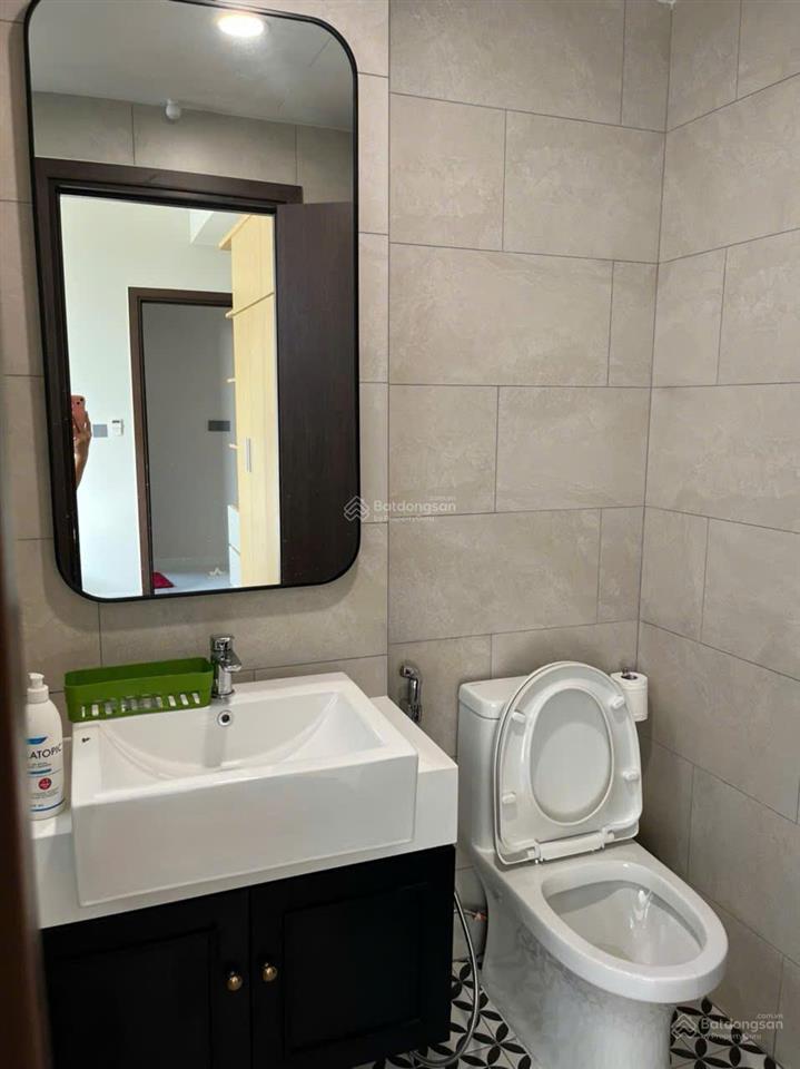 Cần bán căn hộ 1pn + có sổ hồng 2,6 tỷ full thuế phí, diện tích 50m2
