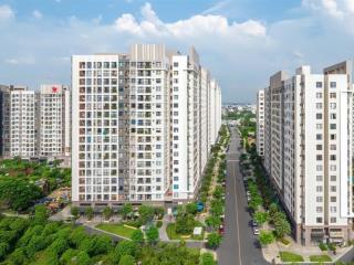 Siêu phẩm view trực diện hồ bơi và landmark 81 giá 3,1 tỷ bao sổ hồng cầm tay nội thất cơ bản