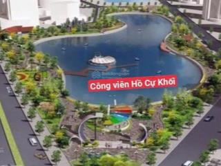 Bán đất đấu giá cự khối 65m2 x 5m, khu phân lô, vỉa hè mỗi bên 3m ô tô tránh,sát cạnh hồ,công viên