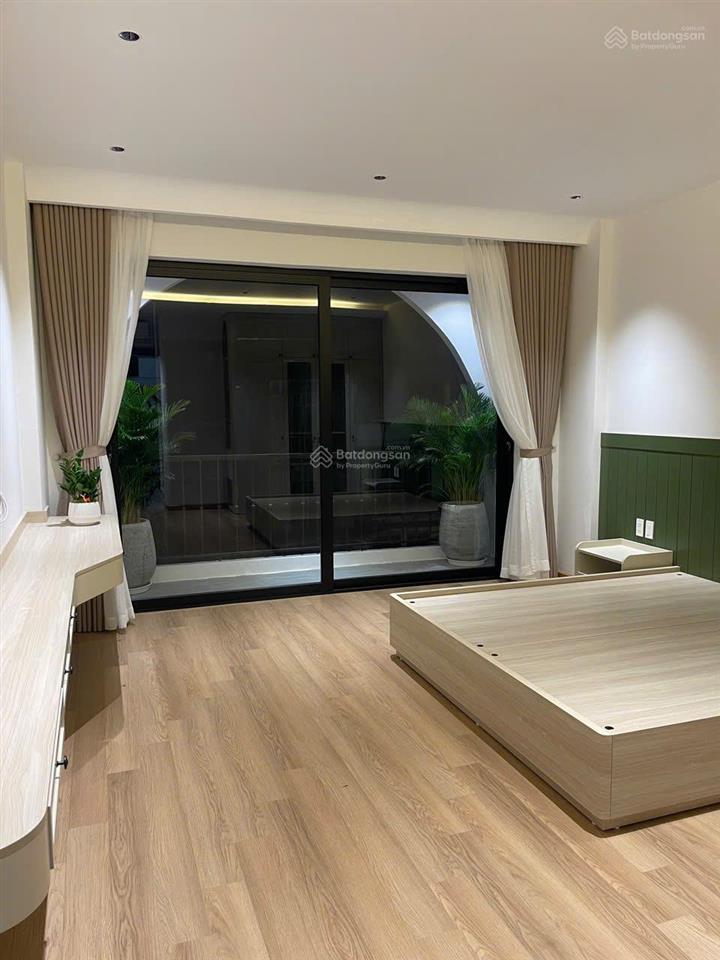 Bán nhà tư đìnhlong biên 71m2 x 7 tầng,thang máy,full nội thất,ô tô 7 chỗ để 2 xe trong nhà