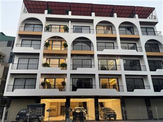 Bán nhà tư đìnhlong biên 71m2 x 7 tầng,thang máy,full nội thất,ô tô 7 chỗ để 2 xe trong nhà