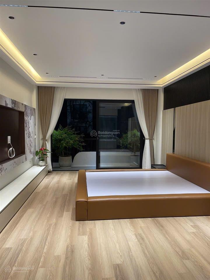 Bán nhà tư đìnhlong biên 71m2 x 7 tầng,thang máy,full nội thất,ô tô 7 chỗ để 2 xe trong nhà