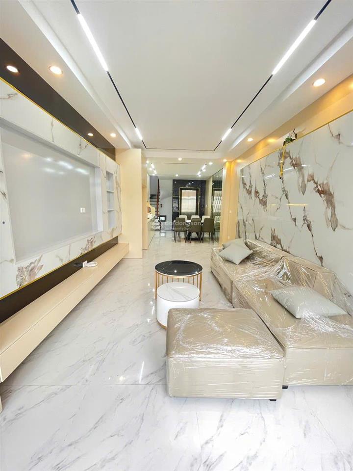 Bán nhà thạch bàn, cạnh chung cư quân đội, sát đường 25m đang thi công 45m2 x 6 tầng, thang máy