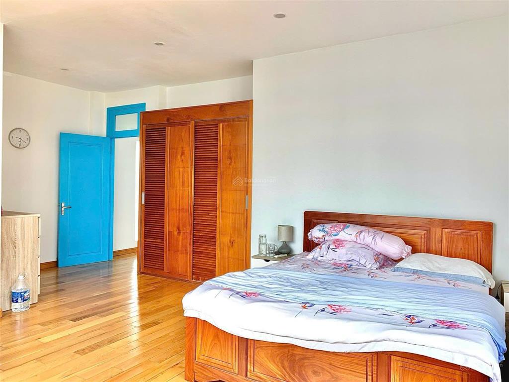 Chính chủ bán căn villa 4 tầng 2mt kiệt chế lan viên, mỹ an. dòng tiền 100tr/tháng