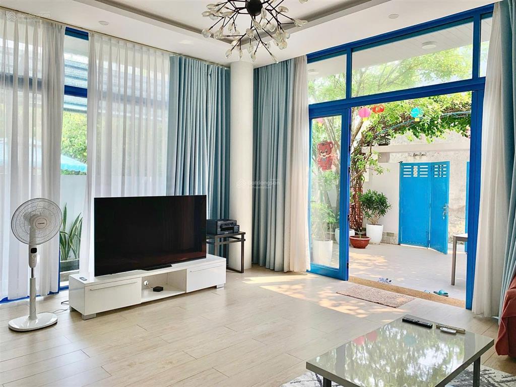 Chính chủ bán căn villa 4 tầng 2mt kiệt chế lan viên, mỹ an. dòng tiền 100tr/tháng