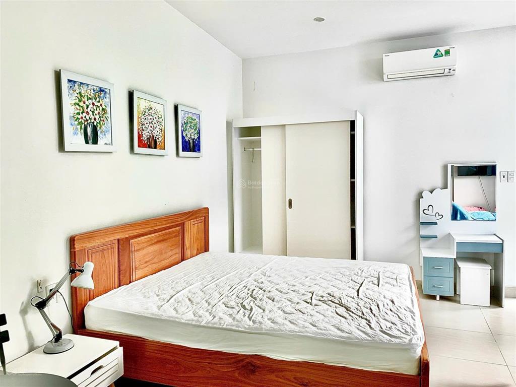 Chính chủ bán căn villa 4 tầng 2mt kiệt chế lan viên, mỹ an. dòng tiền 100tr/tháng