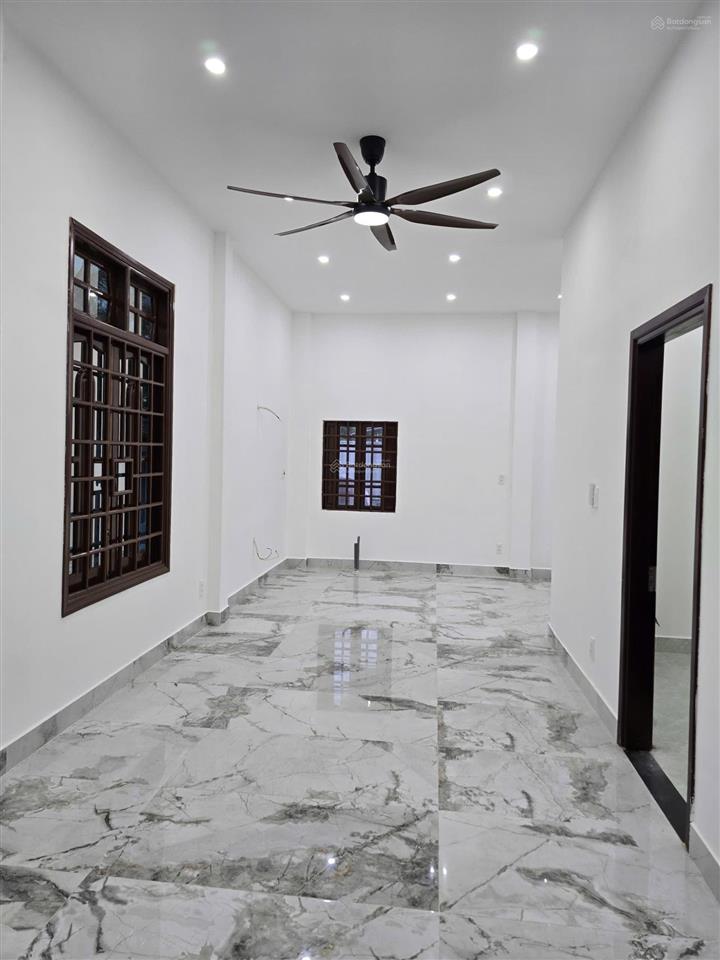Bán nhà 3 tầng lô góc 2 mặt tiền đường việt bắc view chung cư 29 tầng