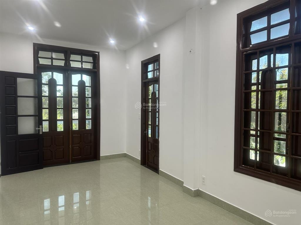 Bán nhà 3 tầng lô góc 2 mặt tiền đường việt bắc view chung cư 29 tầng
