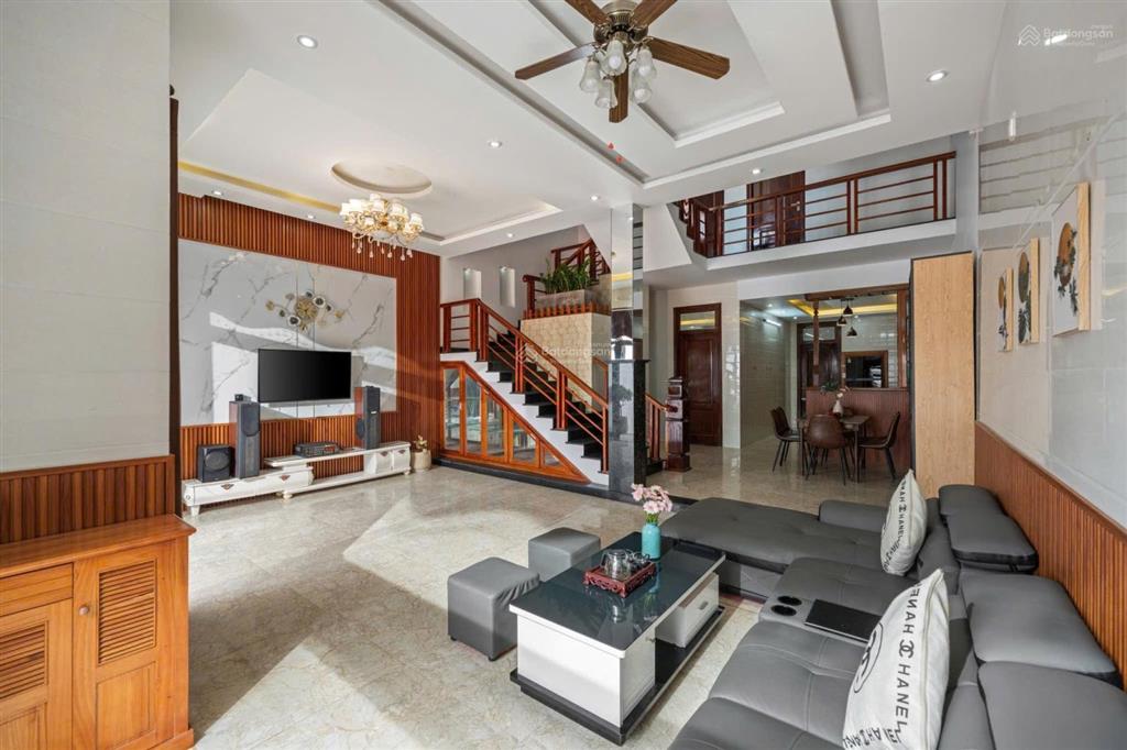 Bán villa 3 tầng có hồ bơi mặt tiền nguyễn duy trinh, ngũ hành sơn, đà nẵng