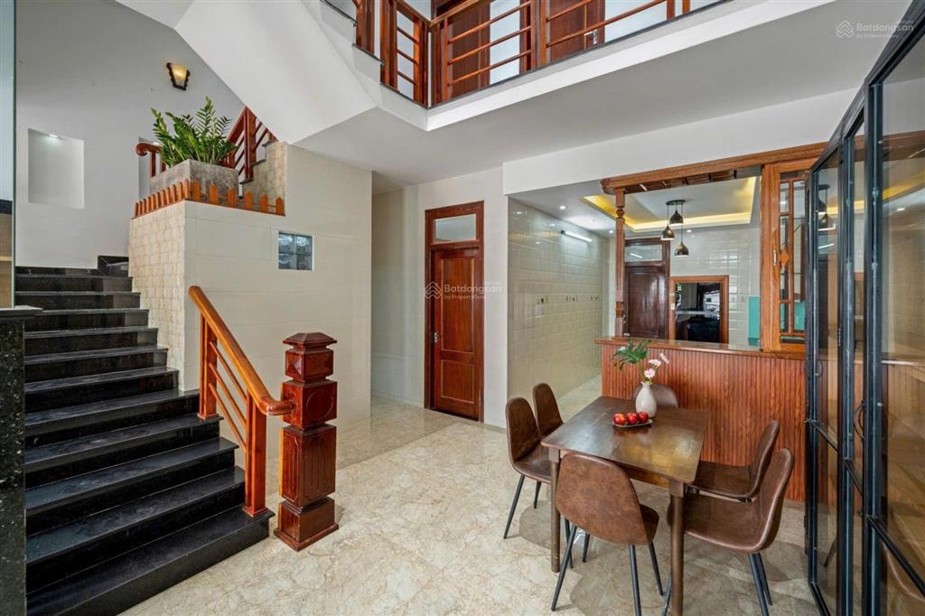 Bán villa 3 tầng có hồ bơi mặt tiền nguyễn duy trinh, ngũ hành sơn, đà nẵng