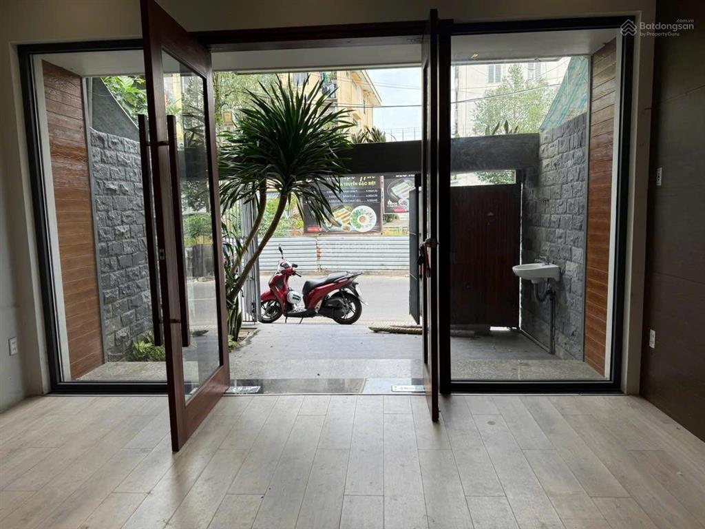 Bán nhà 3 tầng mặt tiền ngô gia khảm đà nẵng