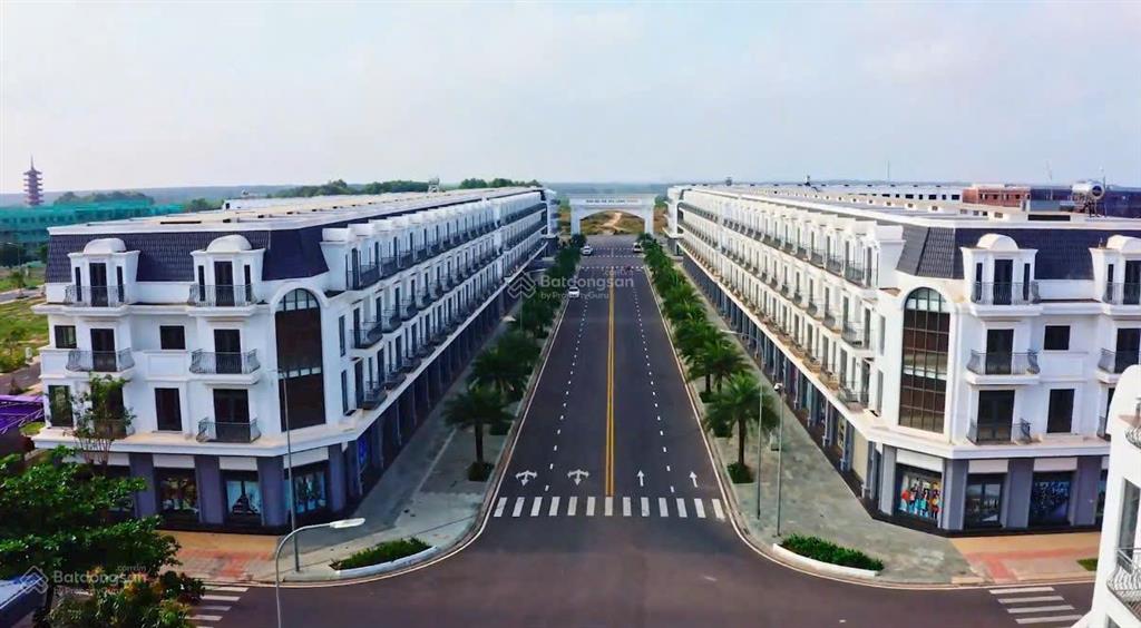 Chính chủ bán rất gấp nên thương lượng lô 95m2 stc ra gấp 2,5 tỷ, có sổ, thổ cư 100%. xây tự do