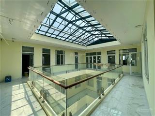 Cho thuê nhà mặt tiền nguyễn thị minh khai, trung tâm đà nẵng, sát lê duẩn, dt 680m2 ngang 22m