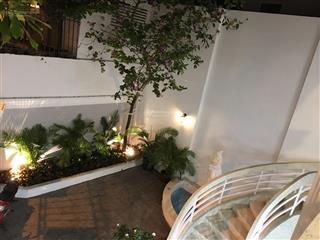 Hot, chính chủ bán biệt thự đường nguyễn văn trỗi, p11 quận phú nhuận dt 12x18, giá chỉ 35 tỷ