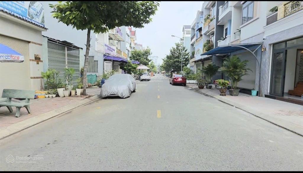 Nhà 6 tỉ kdc phú hồng thịnh 6 3 tầng sân oto khu dân trí cao giá tốt nhất khu  0902 946 ***