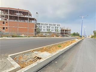 Quá rẻ đất 4x16 ngay gần làng đại học 3,9 tỉ đường rộng rãi xây tự do nhanh tay sở hữu lô đất