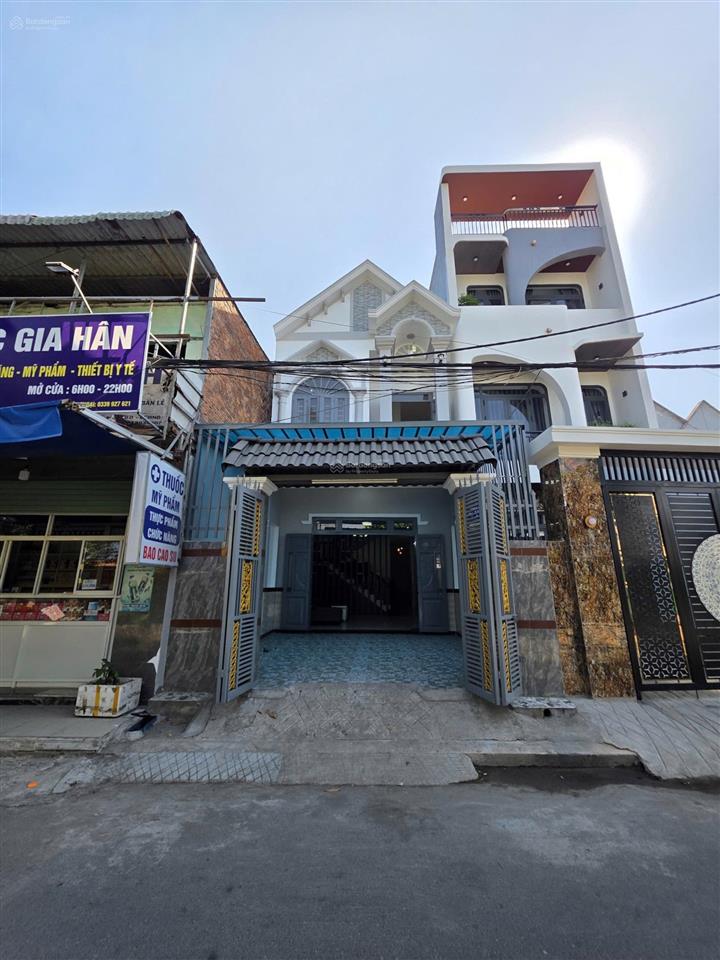 Nhà rẻ kdc đẹp dân trí đường xe hơi 3,9 tỉ cho thuê dc 7tr nhanh tay sở hữu 0902 946 ***