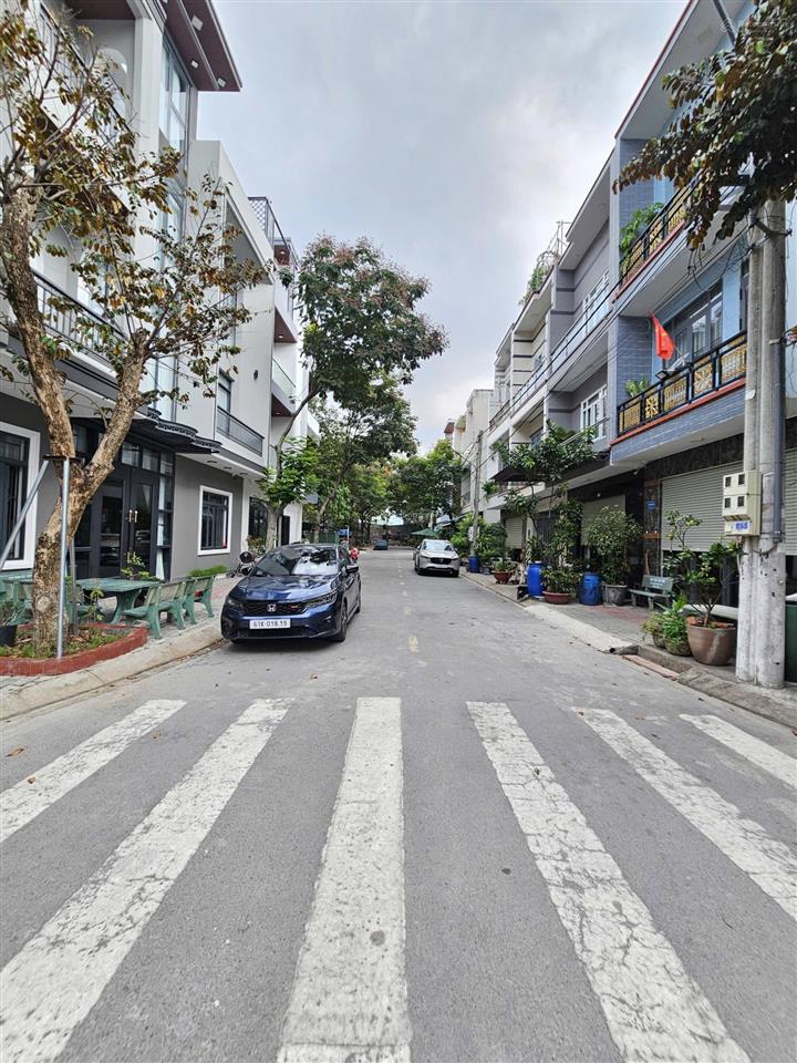 Bán nhà kdc đại ngàn đẹp tuyệt vời chỉ 6,5 tỉ 5x17,5m  full nội thất đẹp tiện vô ở ngay