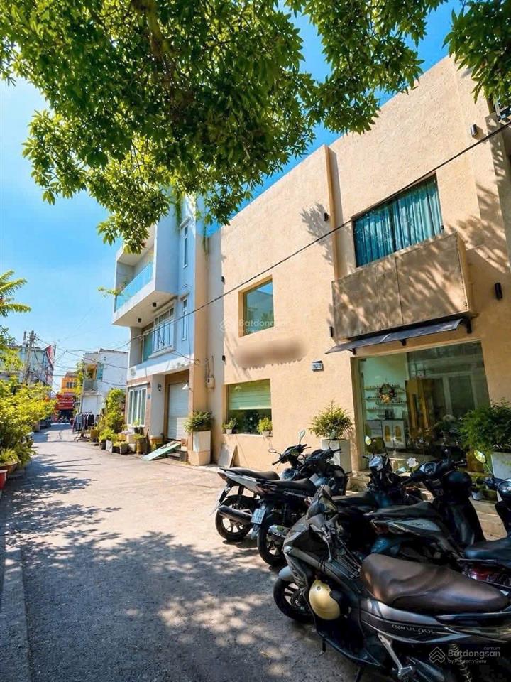 Bán cực gấp nhà hxh 8x8m ngay chợ thủ đức, cho thuê được 20tr, sát mặt tiền tô ngọc vân