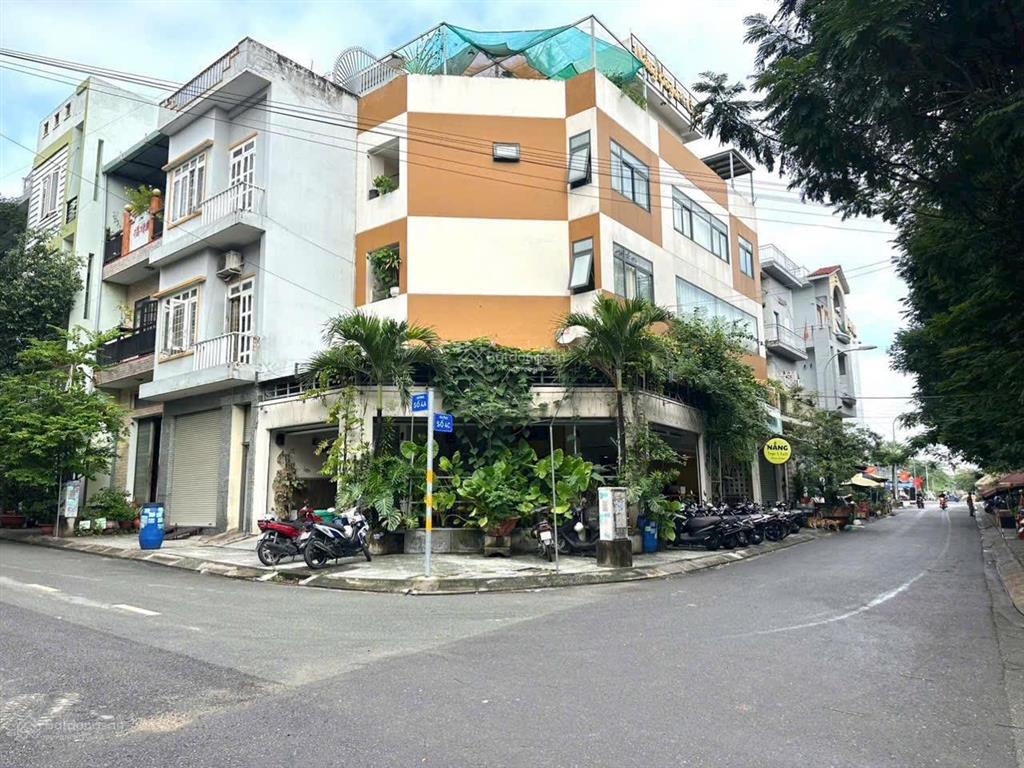 Cực nóng!!! chủ vay bank 4 tỷ mới có giá này  8x18m  4 tầng btct, đường nhựa kinh doanh. phải vội
