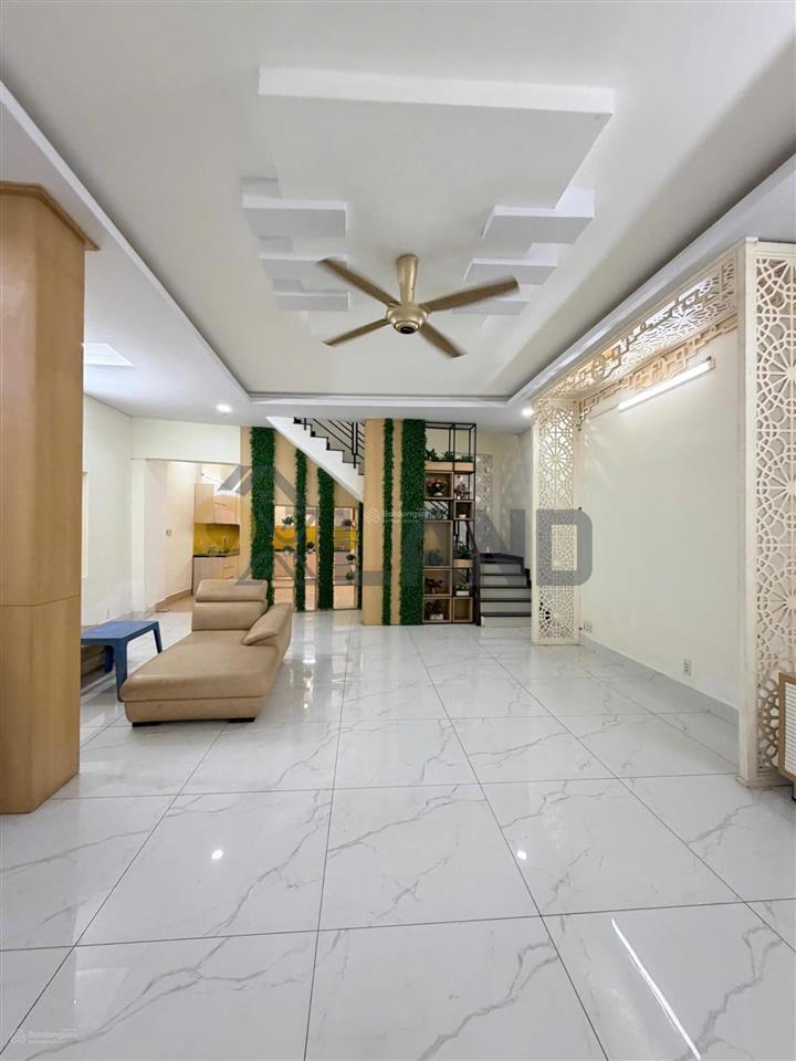 Nhà mặt tiền 107m2 cực rộng  tiện cải tạo kinh doanh mà chỉ 8,8 tỷ, p. thủ đức, sát phạm văn đồng.