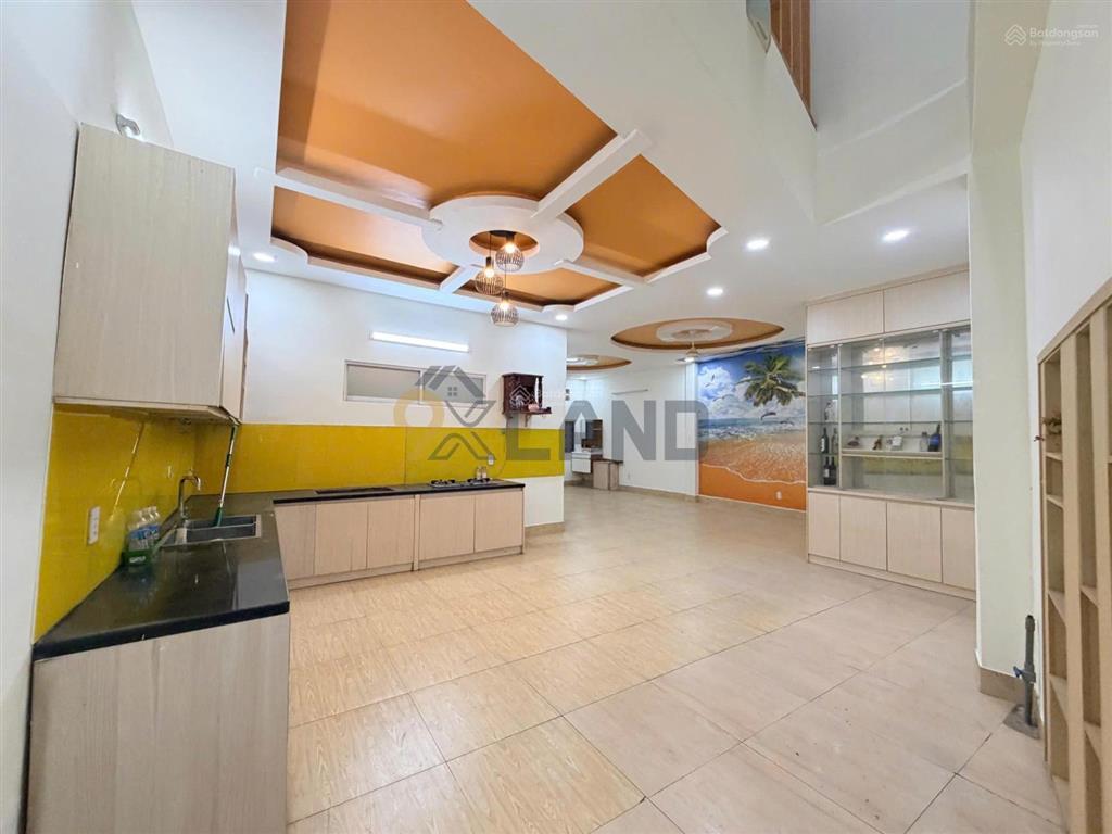 Nhà mặt tiền 107m2 cực rộng  tiện cải tạo kinh doanh mà chỉ 8,8 tỷ, p. thủ đức, sát phạm văn đồng.