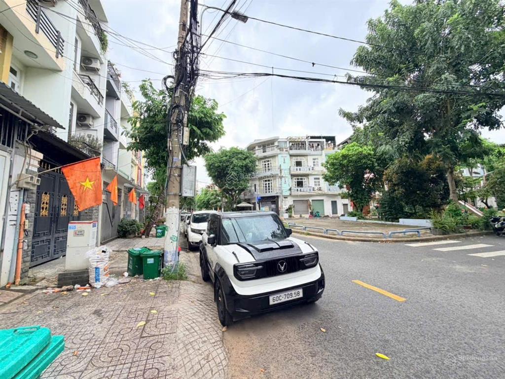 Mặt tiền  kdc himlam linh chiểu  khu đáng sống thủ đức  chỉ 13,9 tỷ cần bán gấp ạ