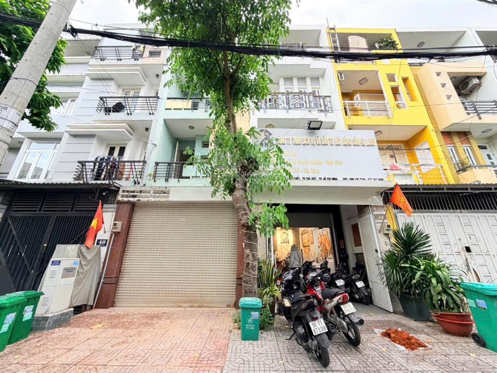 Mặt tiền  kdc himlam linh chiểu  khu đáng sống thủ đức  chỉ 13,9 tỷ cần bán gấp ạ