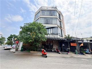 Chủ gấp bán giảm 2 tỷ còn 15 tỷnhà lô góc cực đẹp kinh doanh quán cafesát hoàng diệu2 rẻ quá rẻ