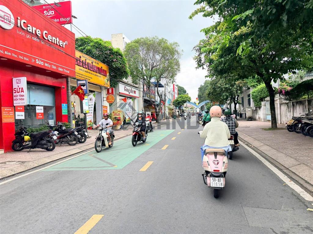 Mặt tiền siêu vip tô vĩnh diện sát vincom 9,3x20tiện xây building kinh doanh sầm uất nhanh tay