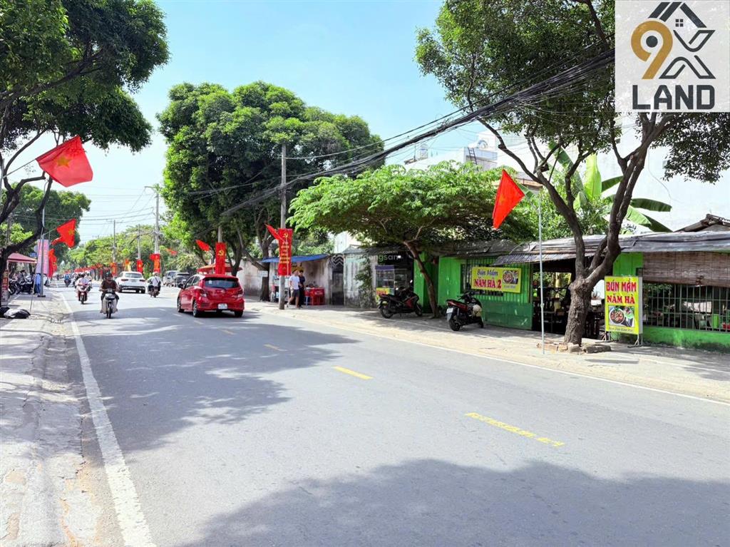 Khuôn đất mt thống nhất  46,5x12,5m tiện xây building  khu nổi bật bình thọ. 90 tỷ còn nói chuyện
