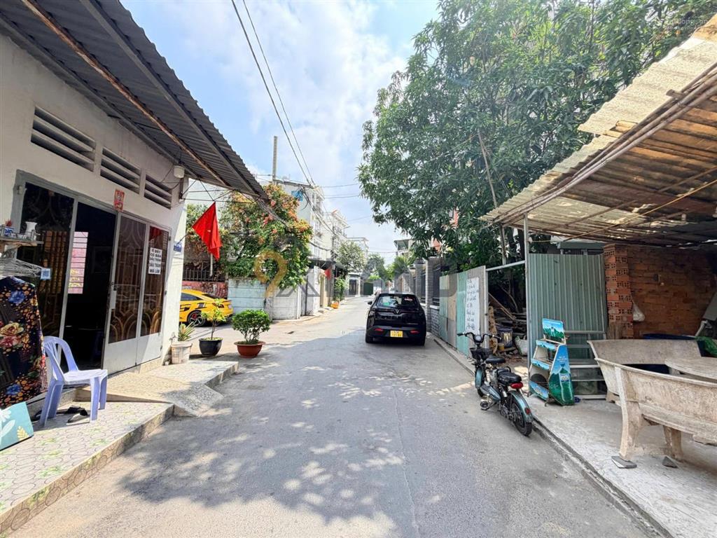 Bán nhanh lô góc linh xuân 78m25,5x15m mà chỉ 3,7 tỷ bán vội xe hơi tới đất, xây 5 tầng.