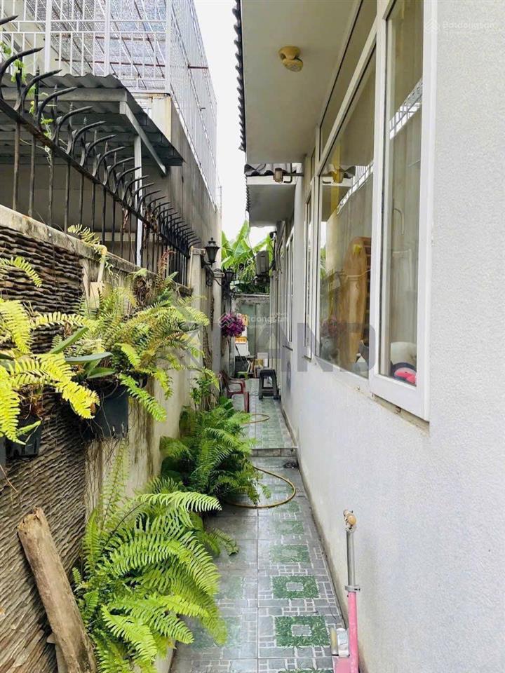 Bán nhà kiểu villa  1 trệt 1 lầu  gần chợ thủ đức  kế ga metro  129.1m2 ngang 8.5m x 15.4m