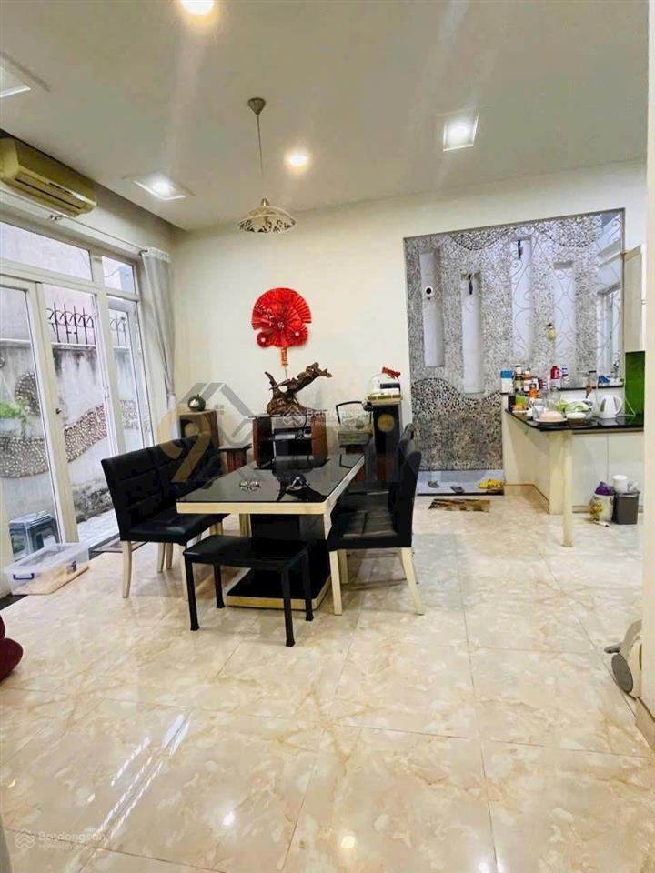 Bán nhà kiểu villa  1 trệt 1 lầu  gần chợ thủ đức  kế ga metro  129.1m2 ngang 8.5m x 15.4m