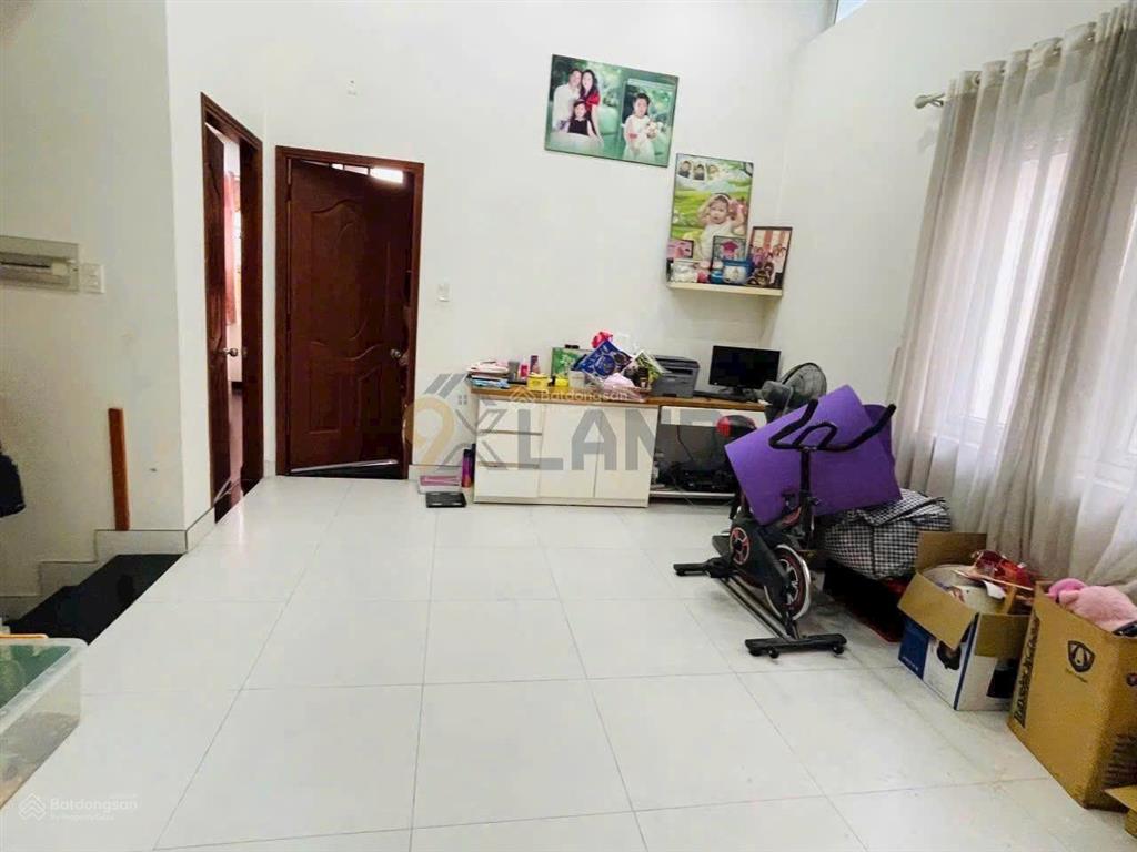 Bán nhà kiểu villa  1 trệt 1 lầu  gần chợ thủ đức  kế ga metro  129.1m2 ngang 8.5m x 15.4m