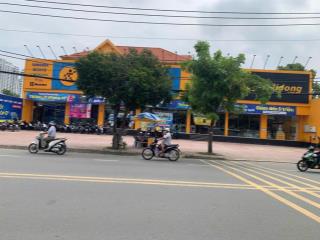 Mặt tiền đường huỳnh tấn phát q7 dt (35x42m) hdt 281tr còn 4 năm giá 68 tỷ