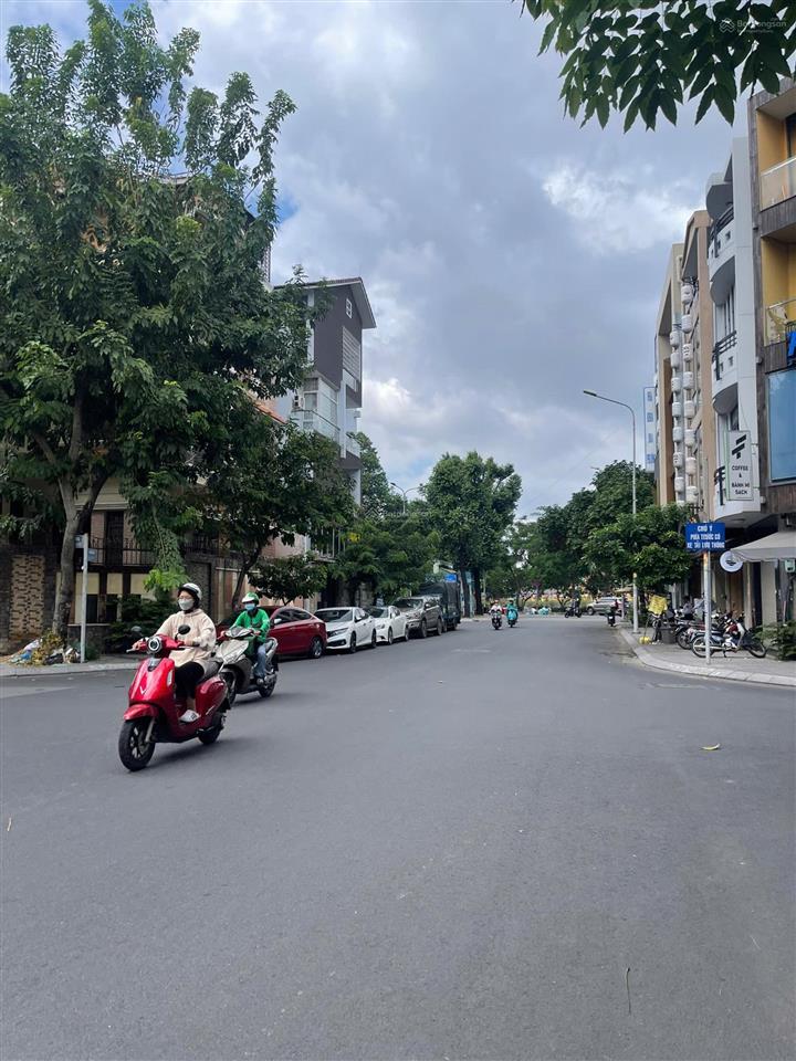 Rẻ nhất q2 mt đõ pháp thuận thảo điền (16 x 20m) ctxd hầm 3 lầu st giá 70 tỷ