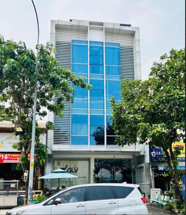 Mặt tiền đường nguyễn sơn (11x25m) đang cho thuê 128tr còn 3 năm giá 36 tỷ