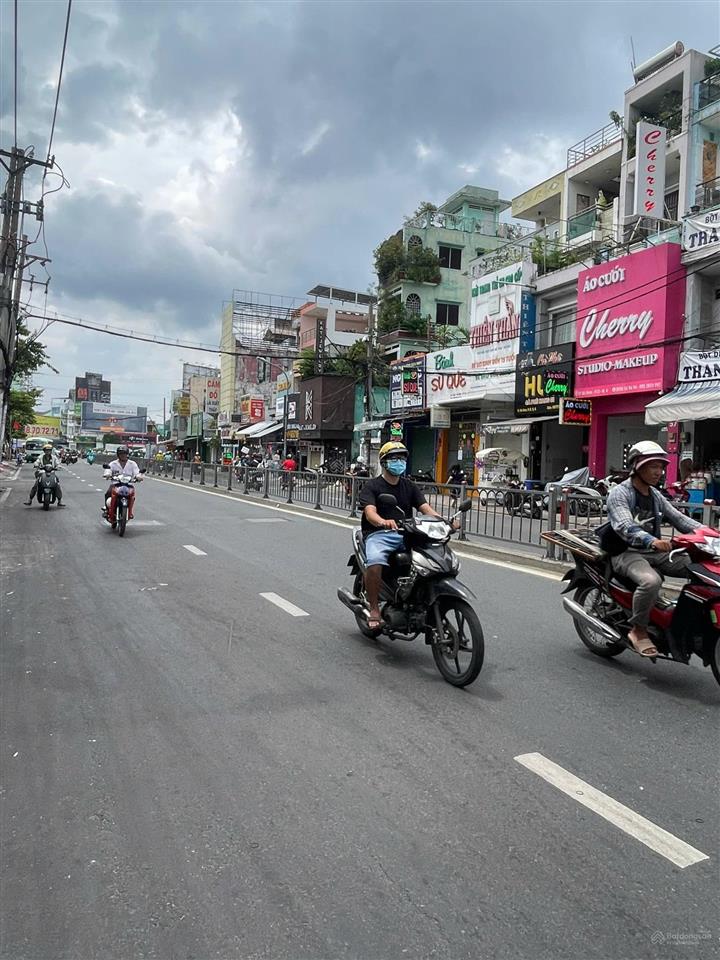 Mt tân cảng bason (7,7x17m) ctxd hầm 7 lầu hđt 90tr giá 30 tỷ