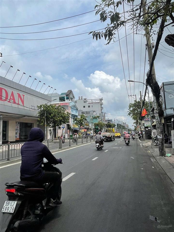 Nên mua! mt hoàng hoa thám bình thạnh (8,5x22m) hầm 7 tầng hdt  244tr giá bán 43 tỷ
