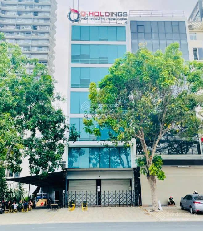 Mt đường nguyễn trãi p. bến thành q1 (8x27m) xd hầm 7 tầng thuê 220tr giá 70 tỷ
