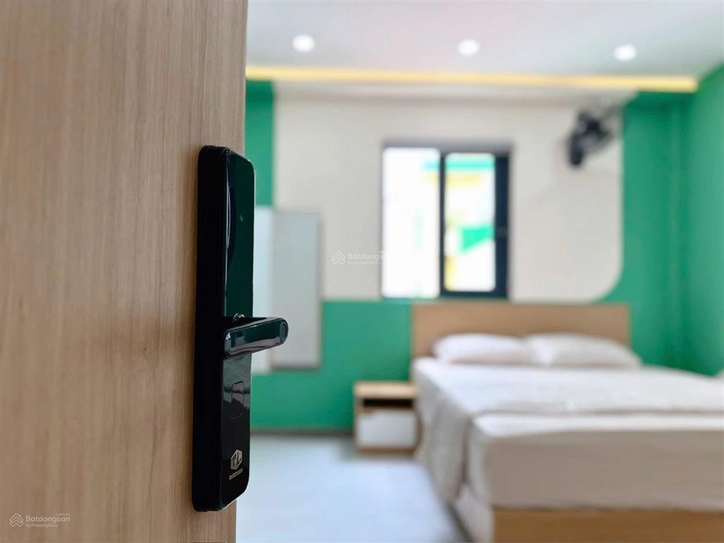 Căn hộ cửa sổ thang máy 38m2 phan đình phùng phú nhuận gần phan xích long cầu kiệu hai bà trưng q1