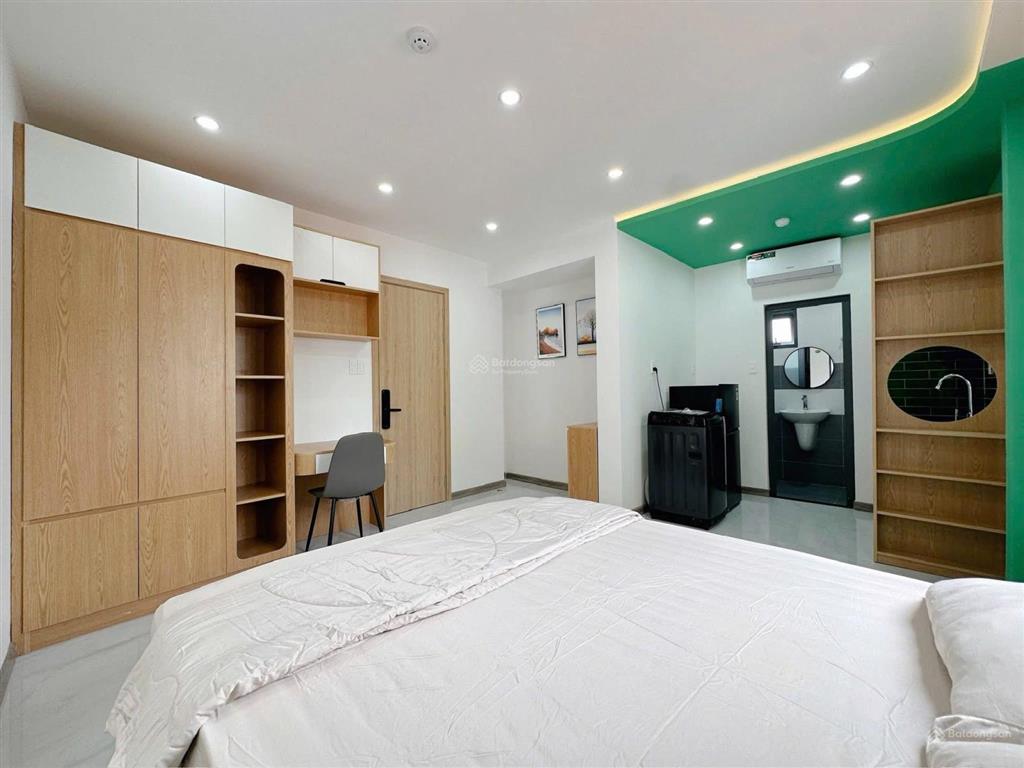 Căn hộ cửa sổ thang máy 38m2 phan đình phùng phú nhuận gần phan xích long cầu kiệu hai bà trưng q1