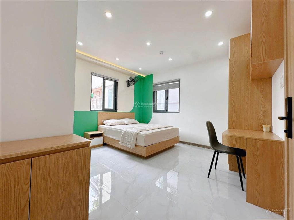 Căn hộ cửa sổ thang máy 38m2 phan đình phùng phú nhuận gần phan xích long cầu kiệu hai bà trưng q1