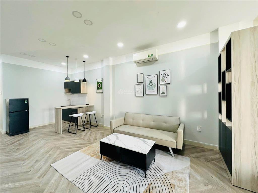 Căn hộ ban công tách bếp 50m2 bùi đình tuý bình thạnh gần hàng xanh nguyễn gia trí quận 1 quận 2